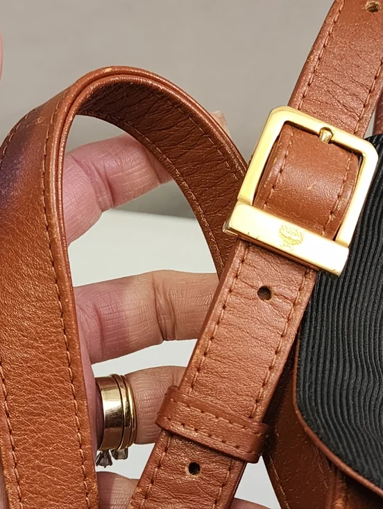 Authentic Vintage Logoglam Cognac Canvas MCM crossbody Shoulder Bag With COA - Picture 10 of 12